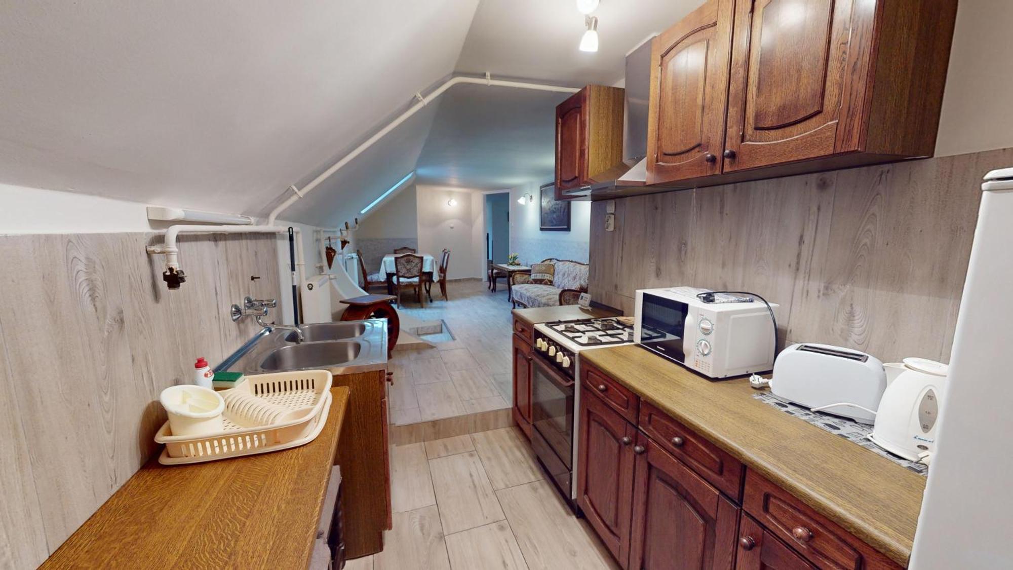 Herczeg Apartment 미슈콜츠 외부 사진