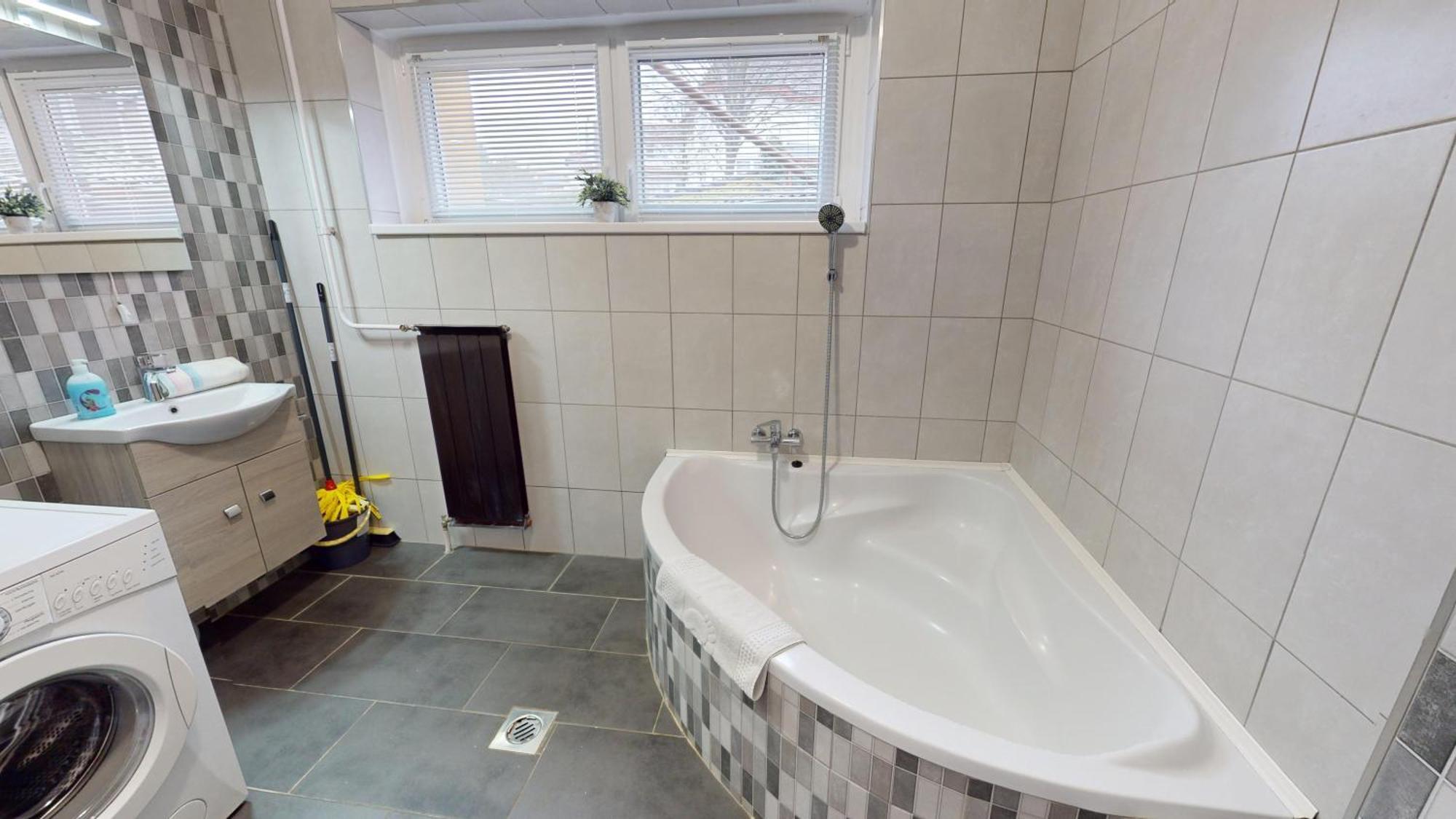 Herczeg Apartment 미슈콜츠 외부 사진
