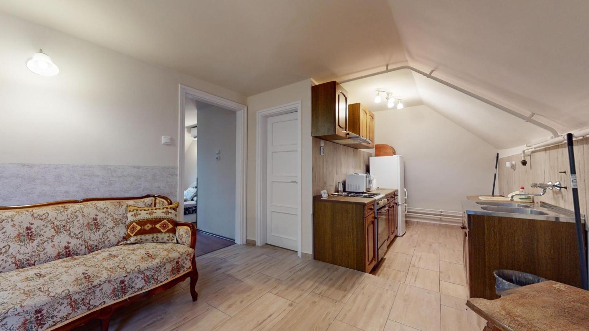 Herczeg Apartment 미슈콜츠 외부 사진